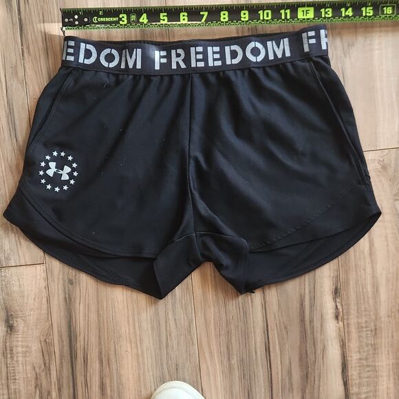 Under Armour Freedom Play Up Women's Black Athletic Shorts 100% Polyester - Picture 6 of 8
